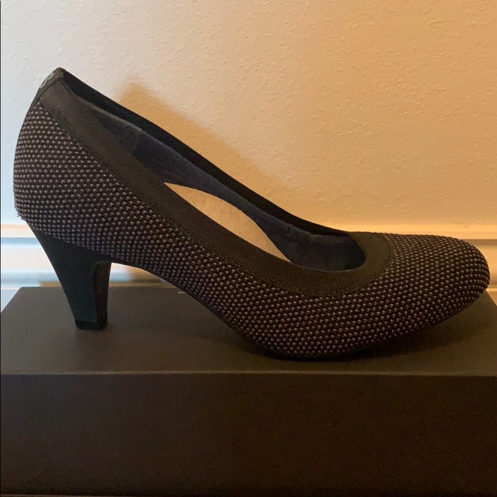 BetaBrand Women’s Size 8 Late to the Gate Heel